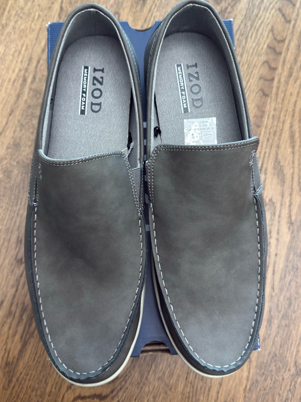 IZOD Seapoint Men’s Size 13 Gray Memory Foam Slip-On Loafers New in Box